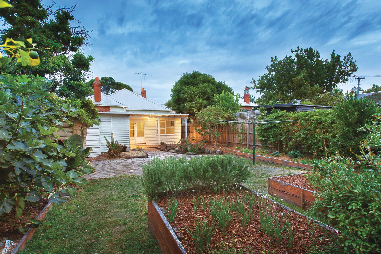 4 Golding Street, Canterbury, VIC