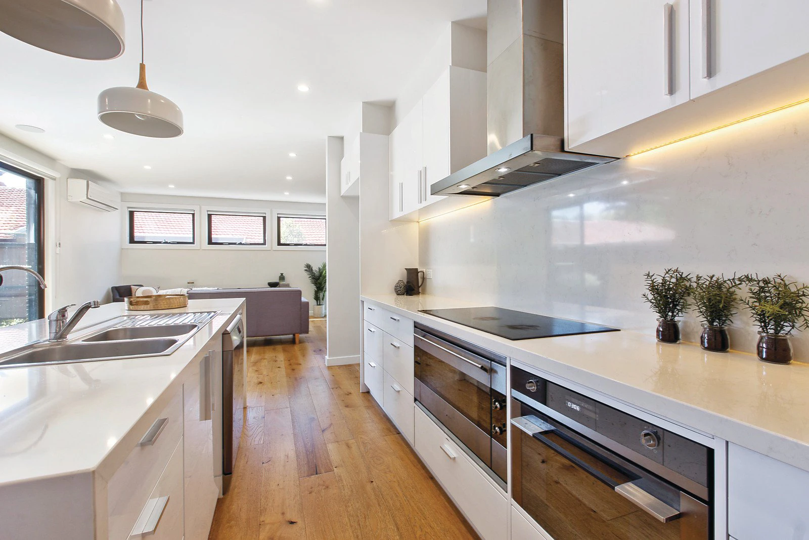 1/56 Athelstan Road, Camberwell, VIC