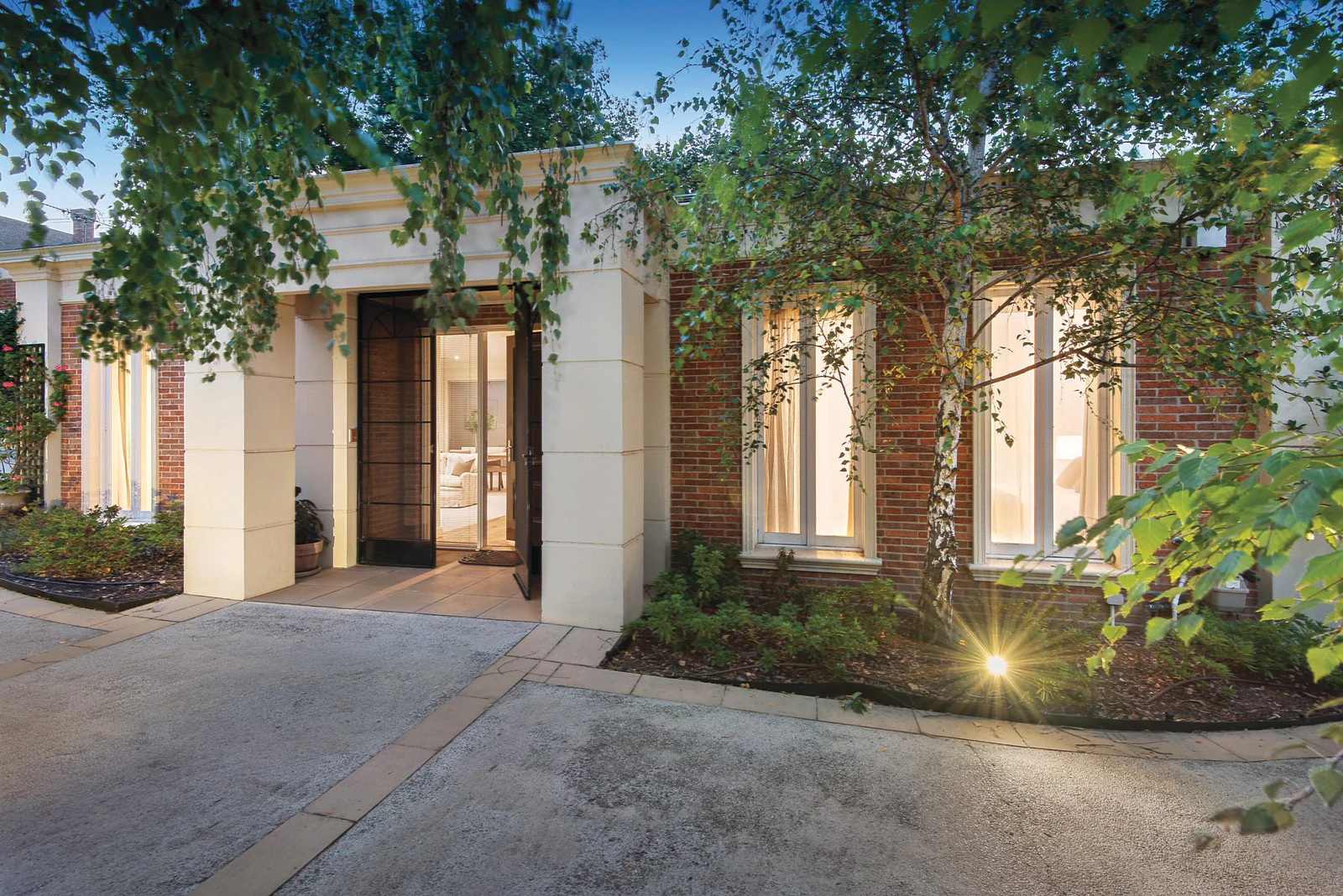 2/2 Monaro Road, Kooyong, VIC
