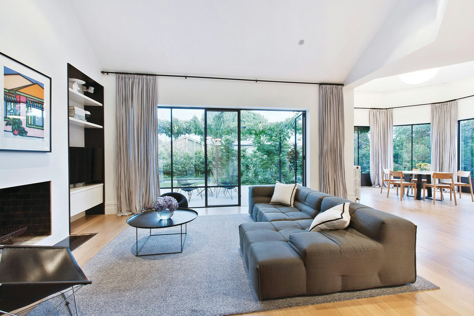 13 Gladstone Parade, Elsternwick, VIC