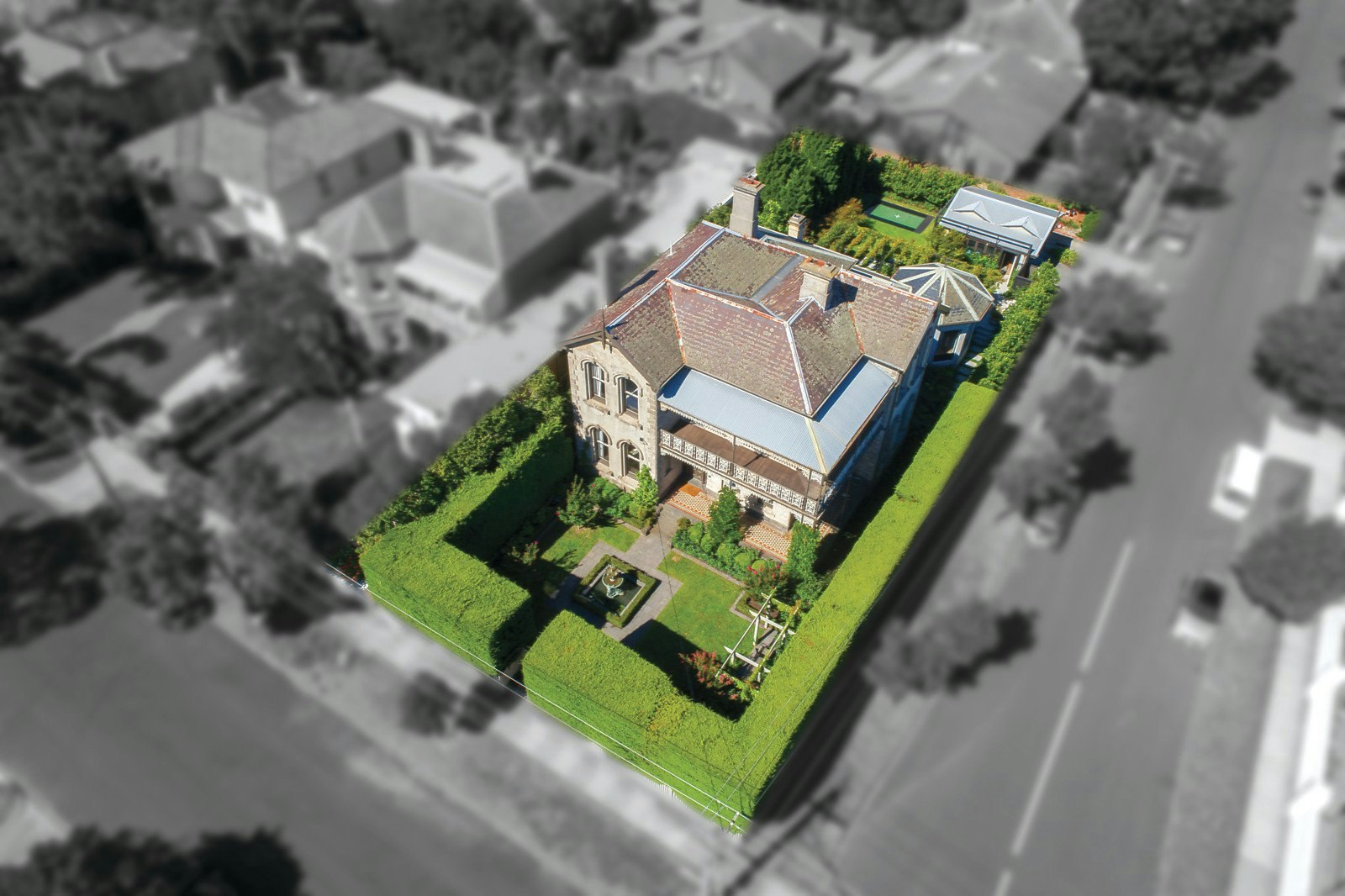 13 Gladstone Parade, Elsternwick, VIC