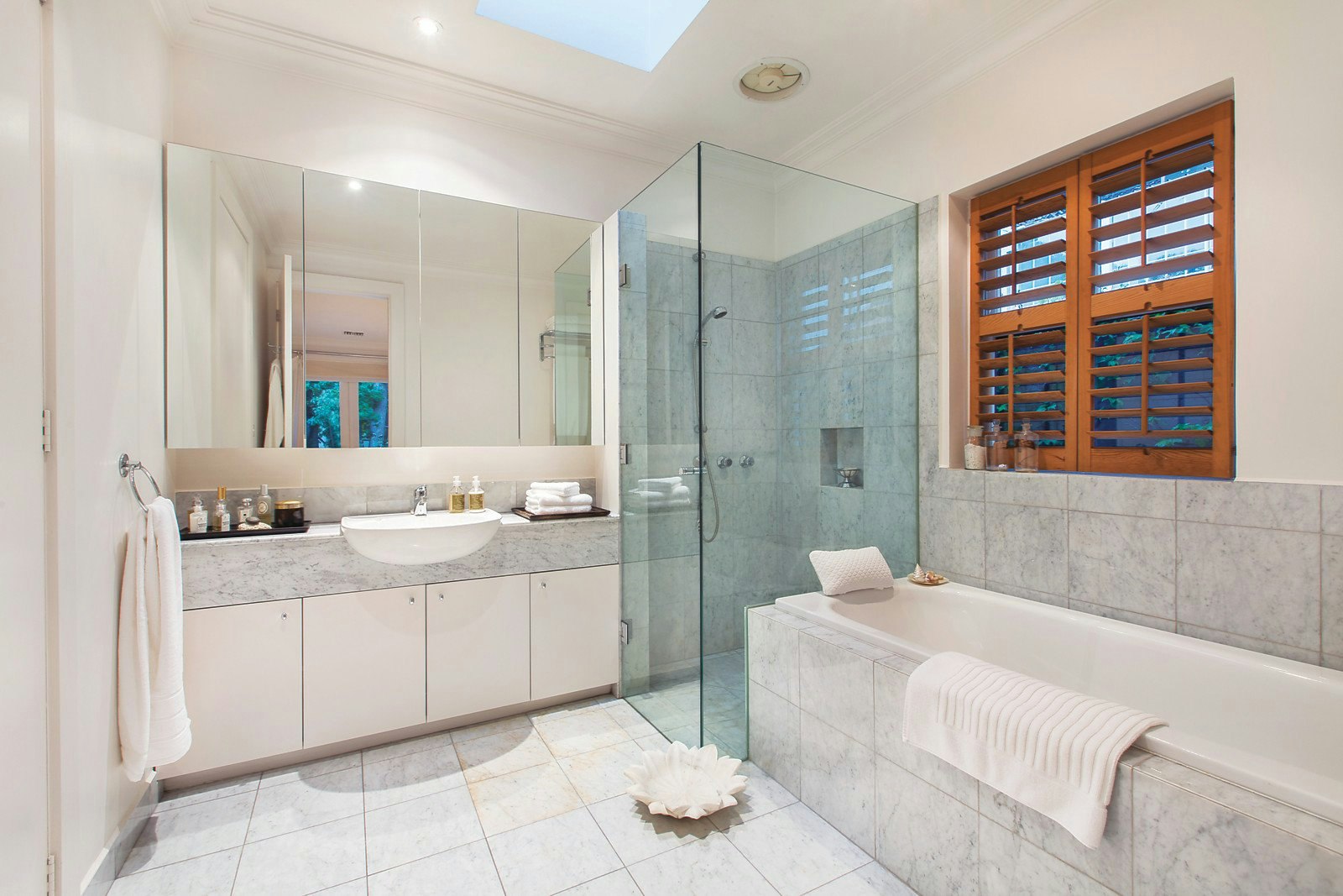 14 Lisbuoy Court, Toorak, VIC