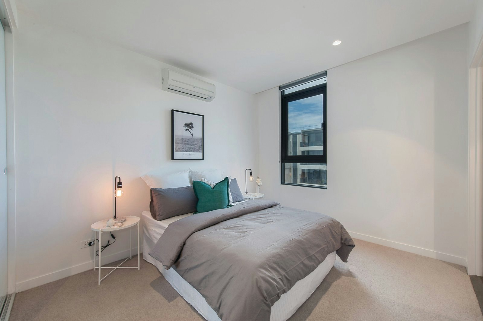 401/1 Kennedy Avenue, Richmond, VIC