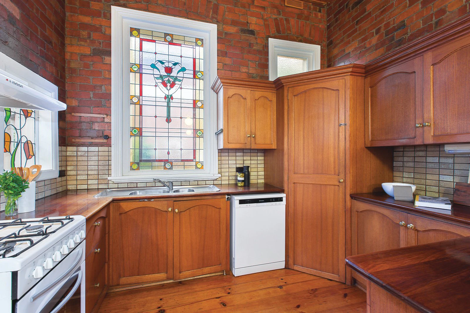 17 Gellibrand Street, Kew, VIC