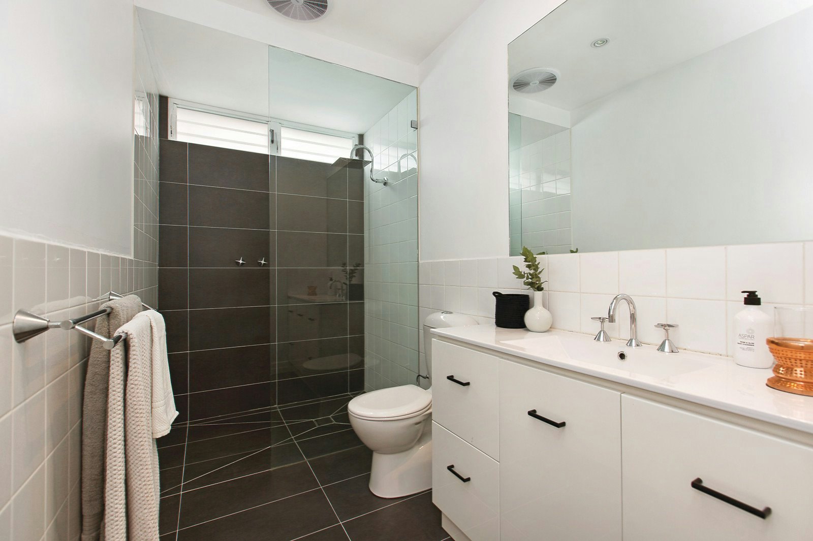 3 Repton Road, Malvern East, VIC