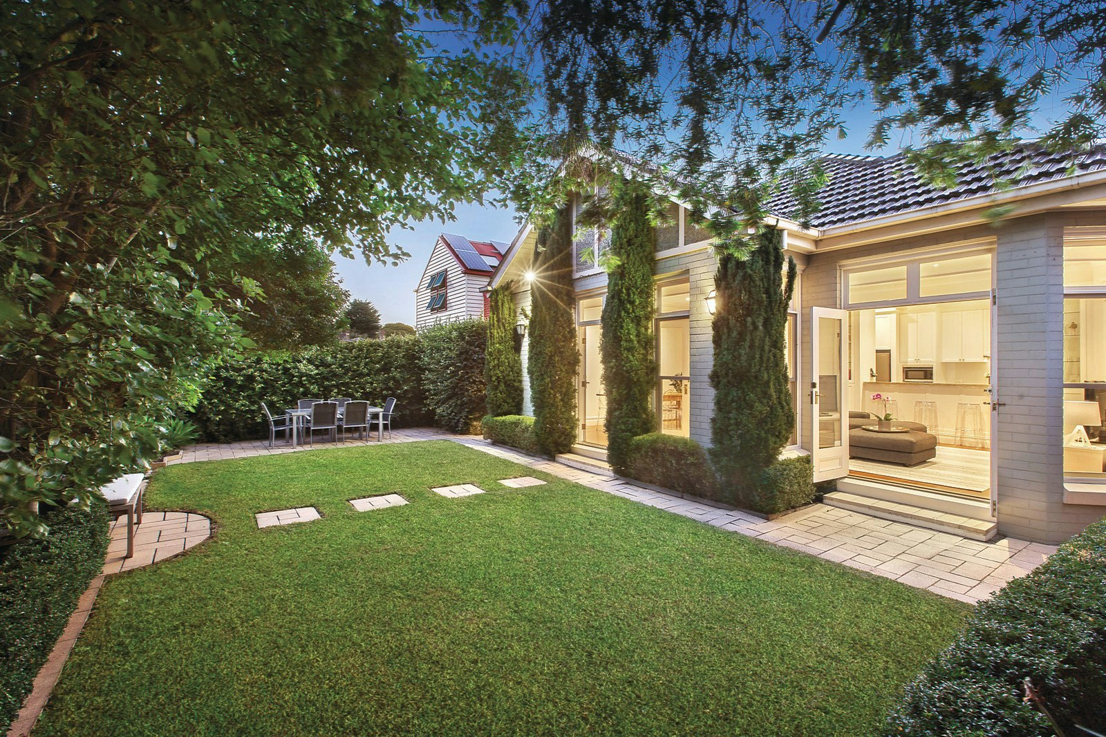 15 Normanby Avenue, Caulfield North, VIC