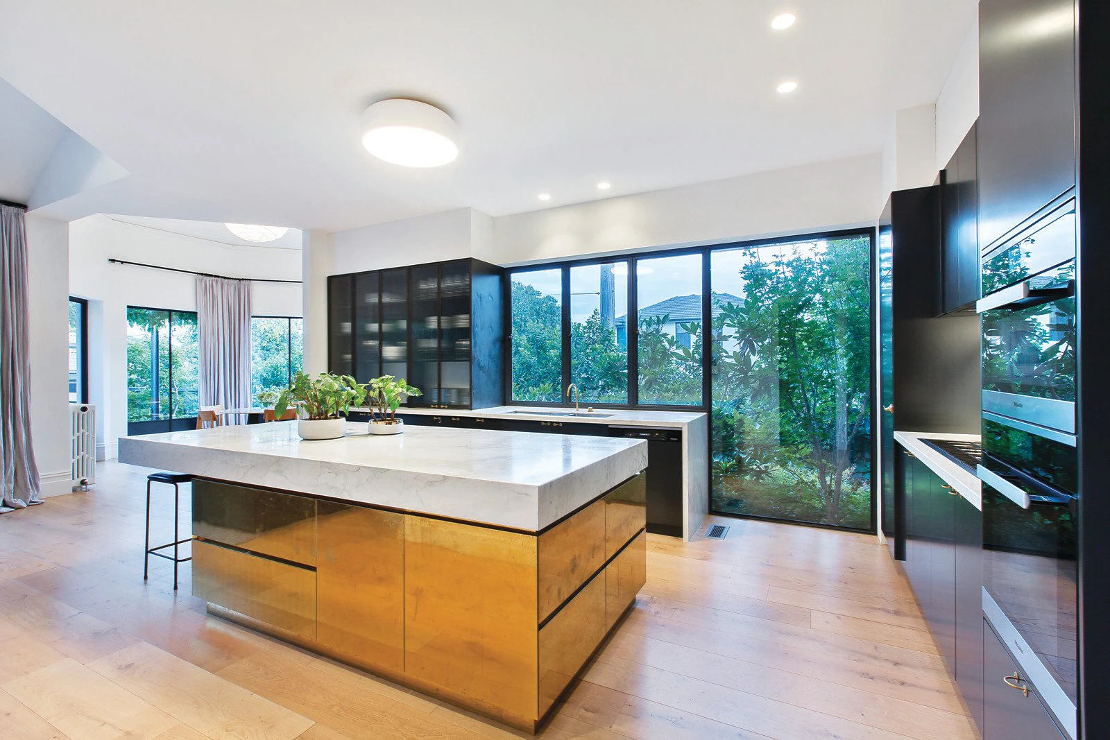 13 Gladstone Parade, Elsternwick, VIC