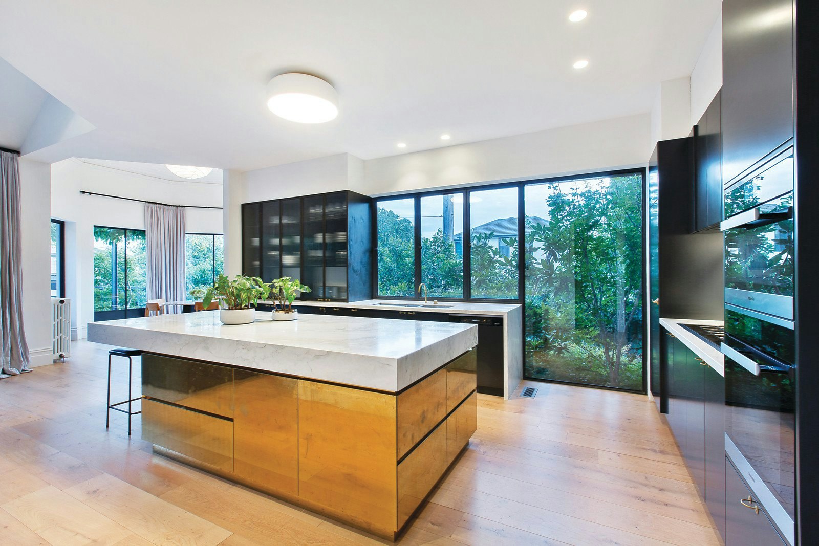 13 Gladstone Parade, Elsternwick, VIC