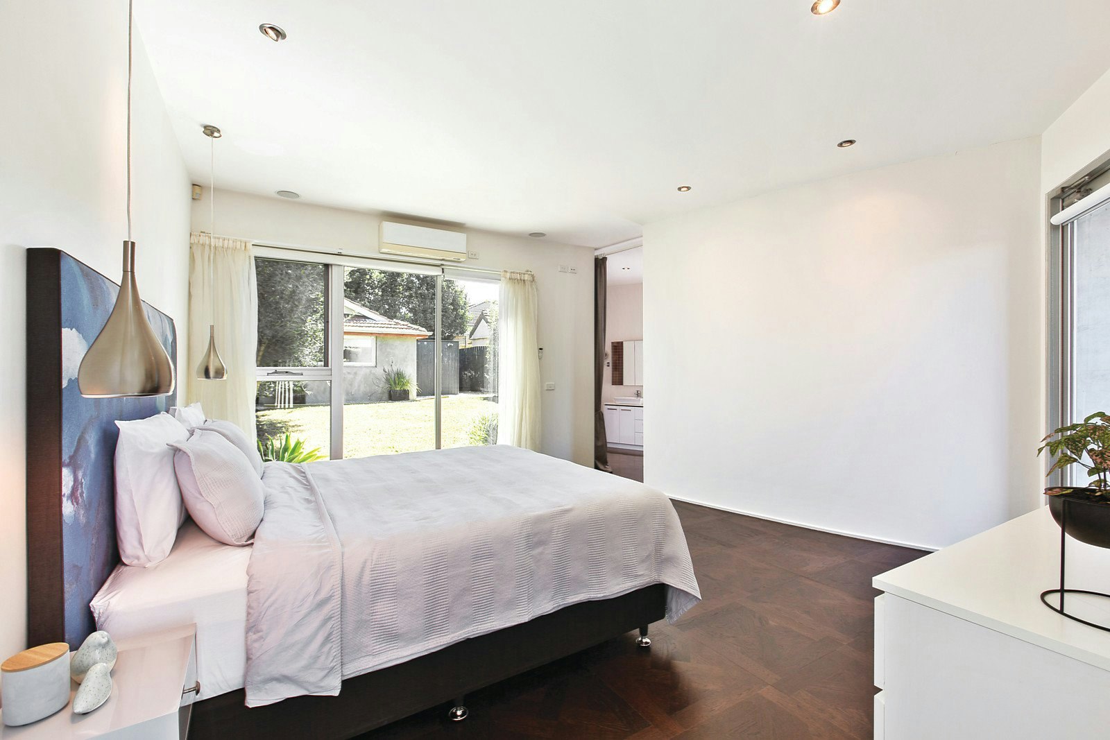 3 Bowen Street, Kew, VIC