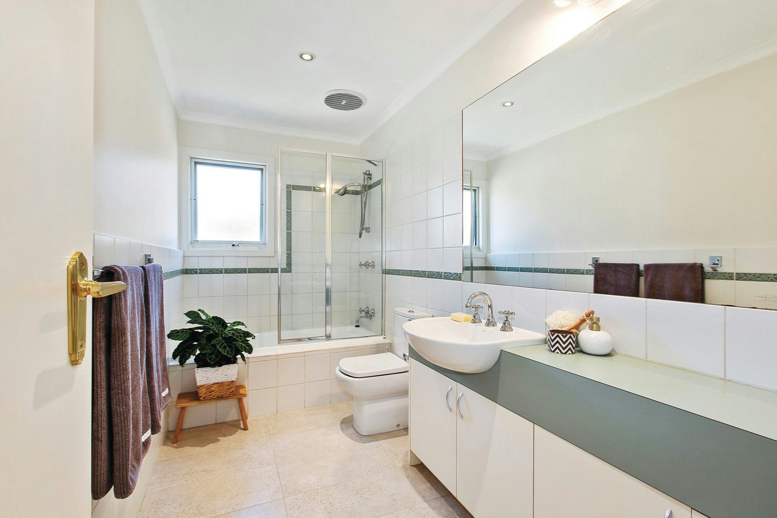 7 Aisbett Avenue, Camberwell, VIC