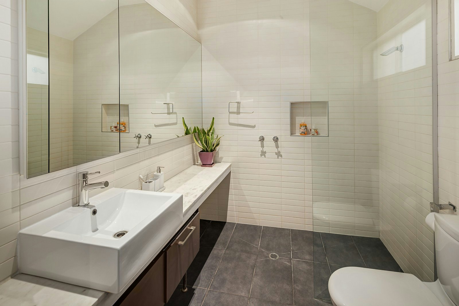 18 Pakington Street, Kew, VIC