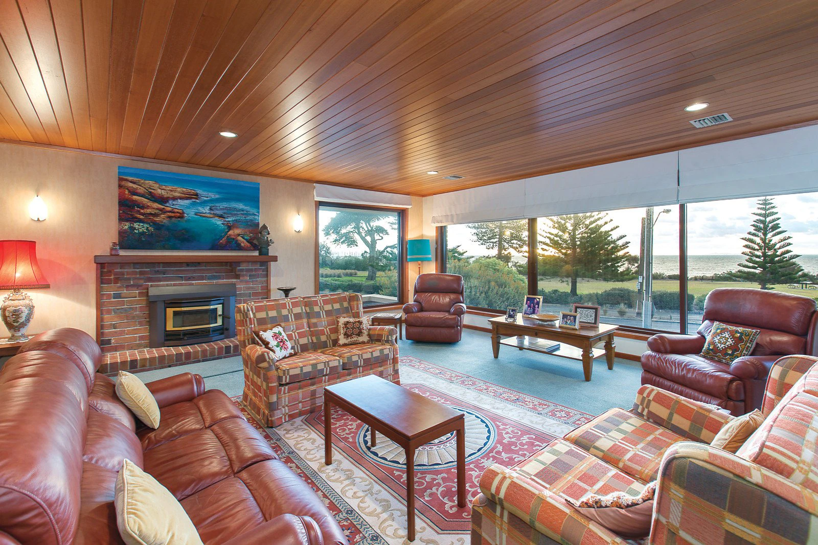 48 Beach Road, Hampton, VIC