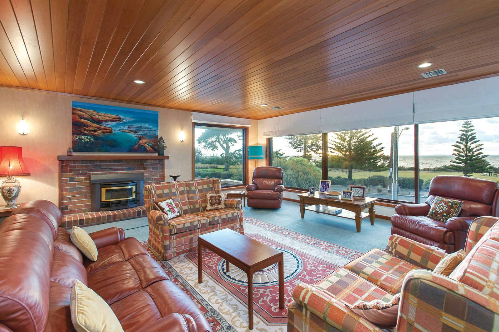 48 Beach Road, Hampton, VIC