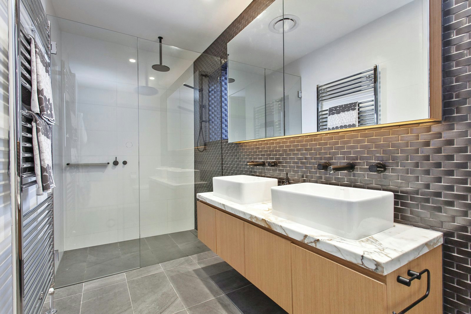 161 Kerferd Road, Albert Park, VIC