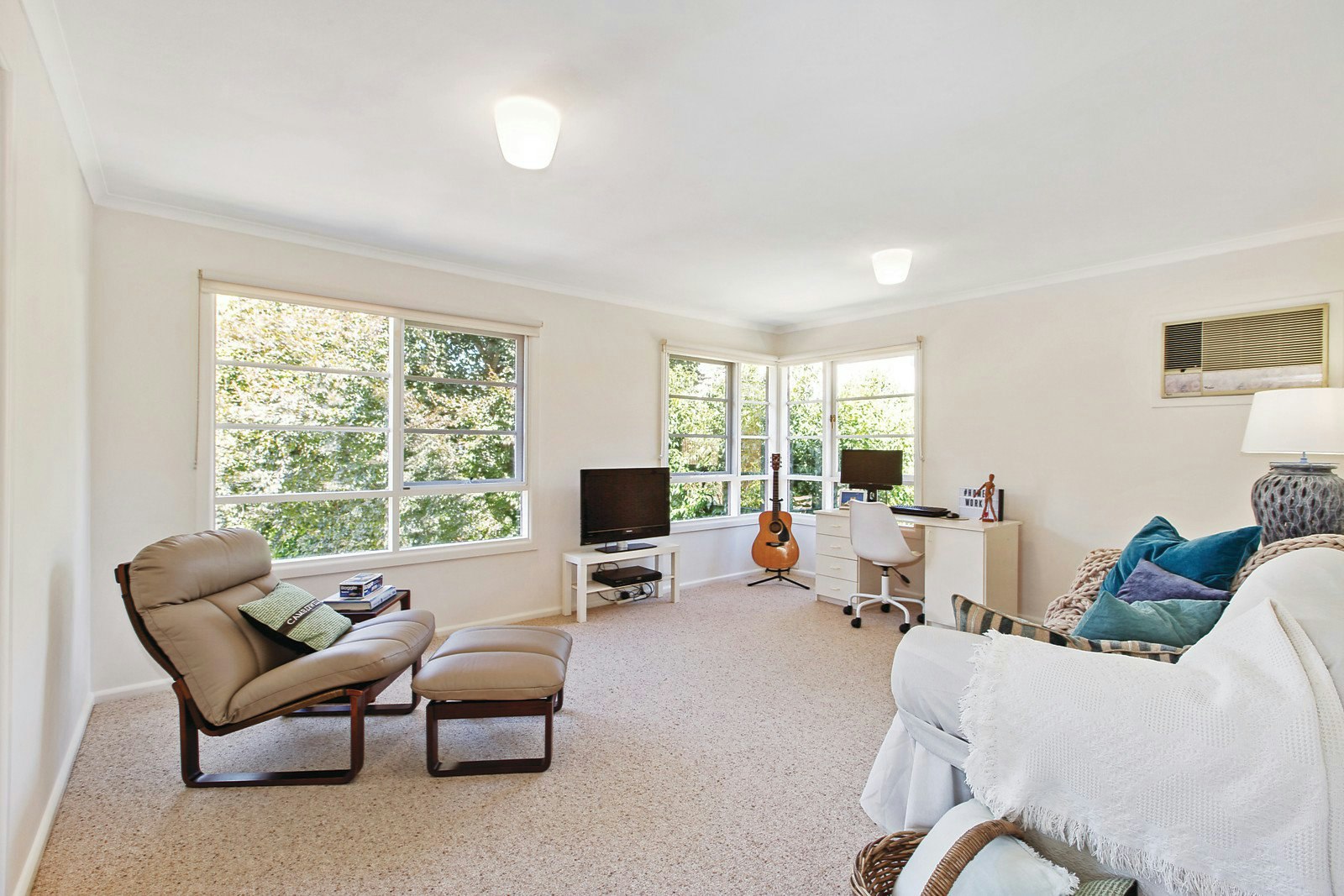 7 Aisbett Avenue, Camberwell, VIC