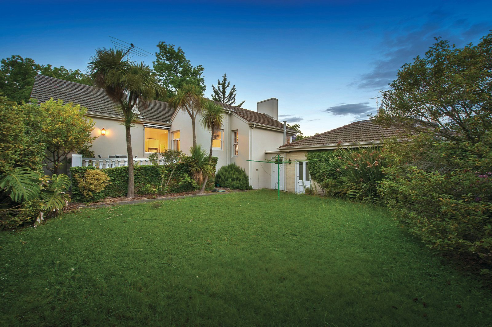 45 Monomeath Avenue, Canterbury, VIC