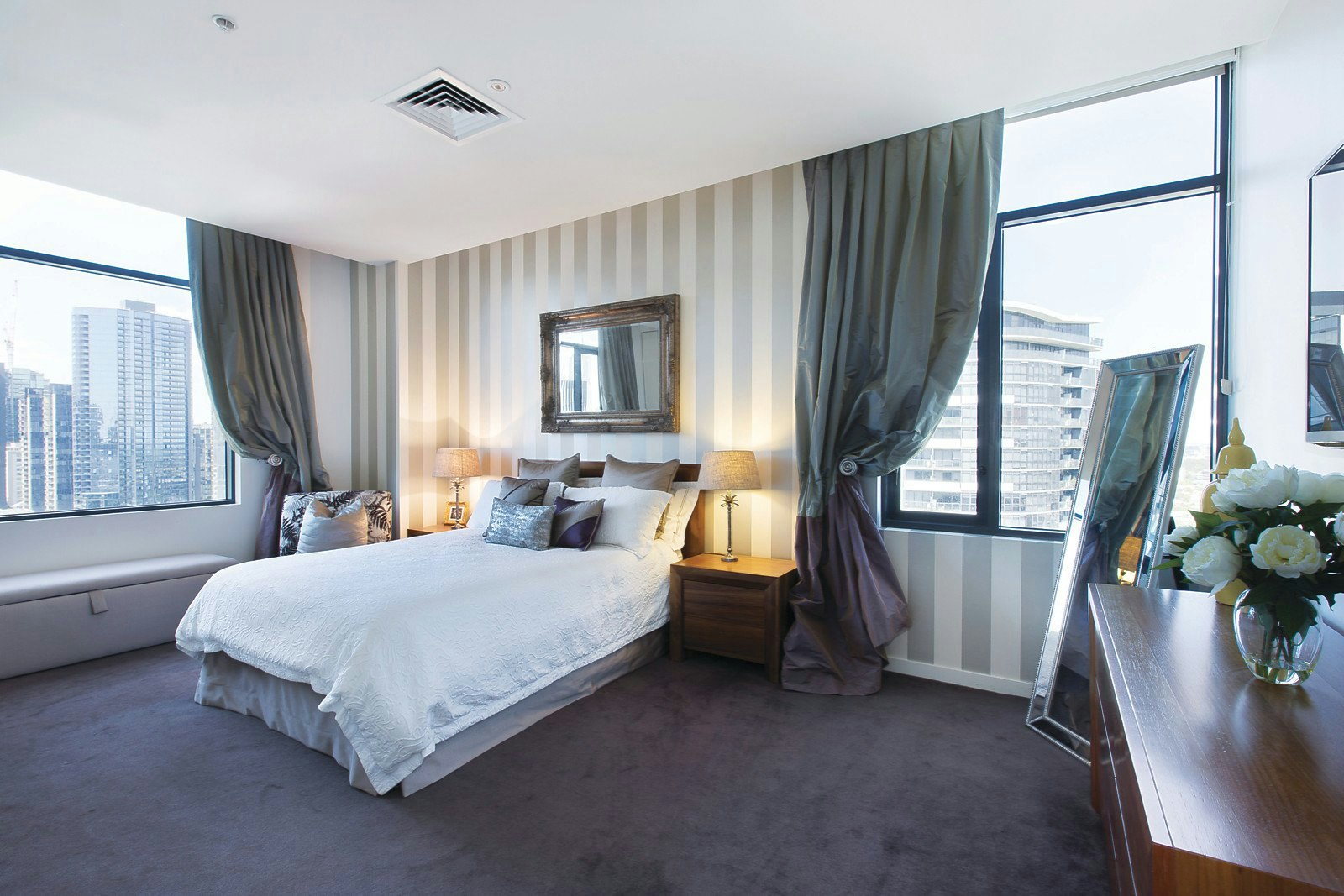 2703/80 Clarendon Street, Southbank, VIC