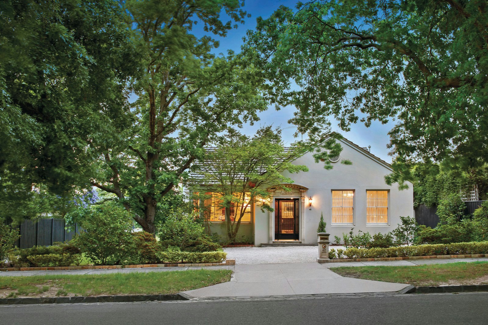 45 Monomeath Avenue, Canterbury, VIC