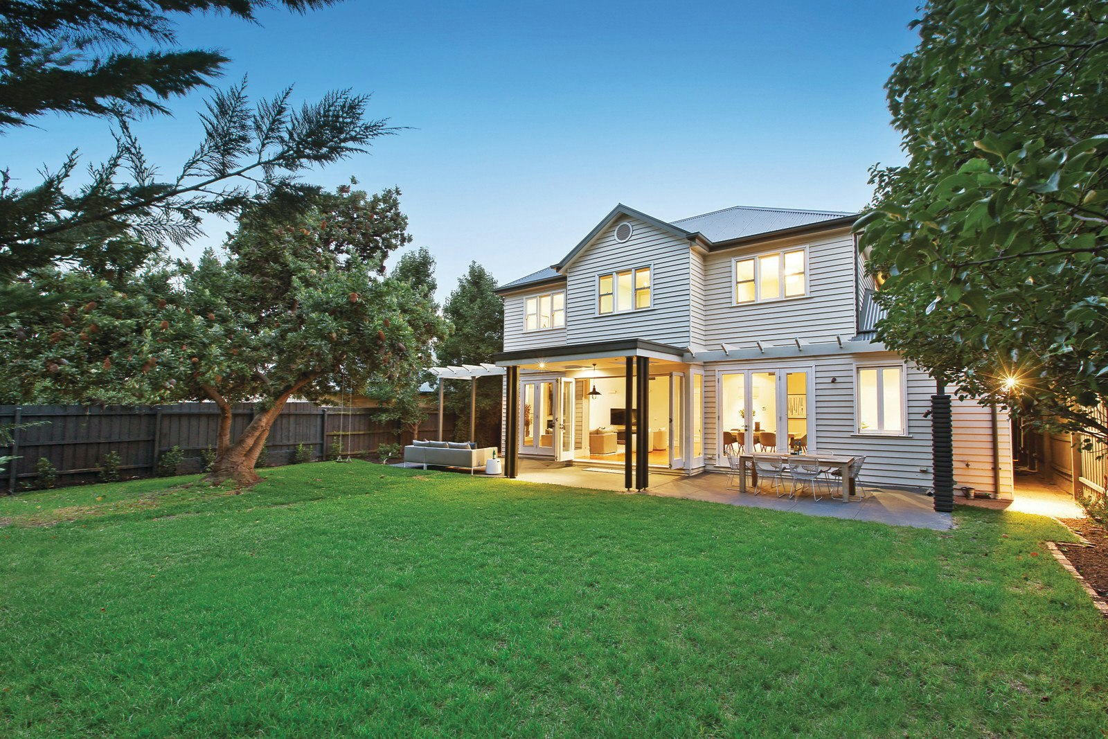 13 Emo Road, Malvern East, VIC