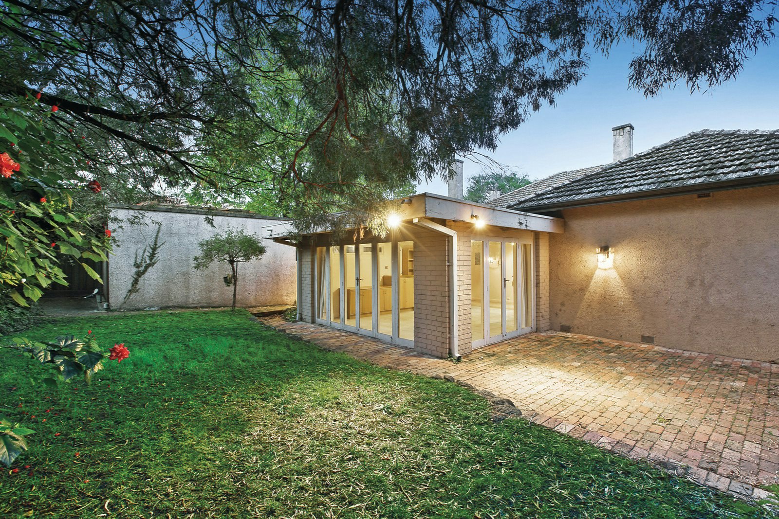 1 Ferncroft Avenue, Malvern East, VIC