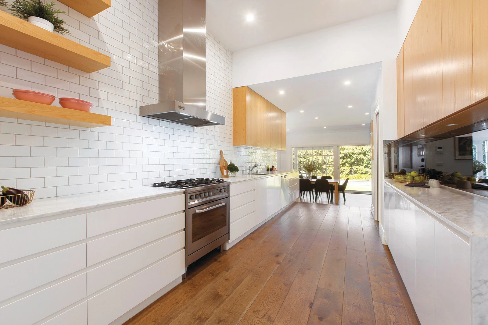 11 The Avenue, Malvern East, VIC