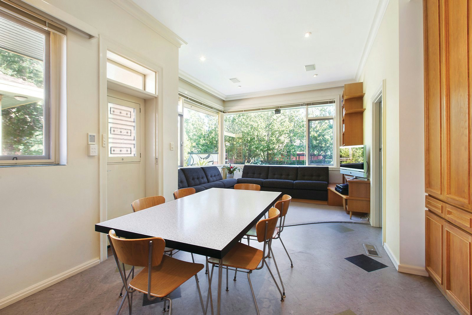 21 Fellows Street, Kew, VIC