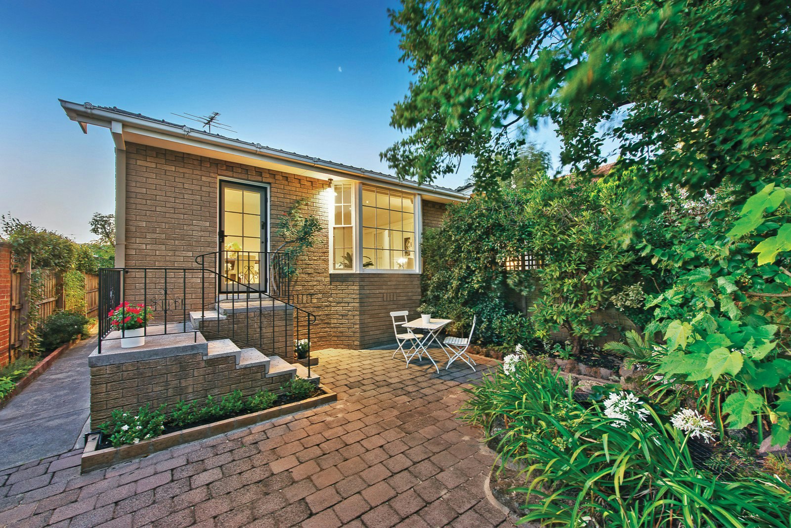 1/9 Tollington Avenue, Malvern East, VIC