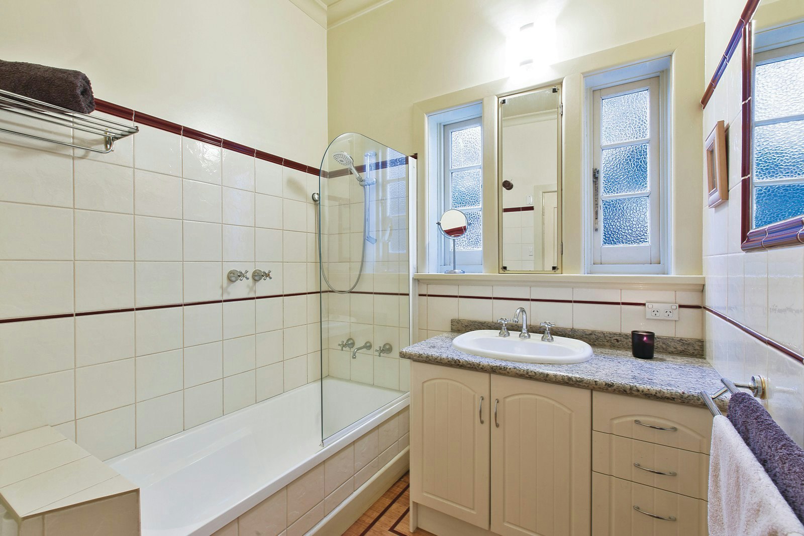 5 Graham Street, Surrey Hills, VIC