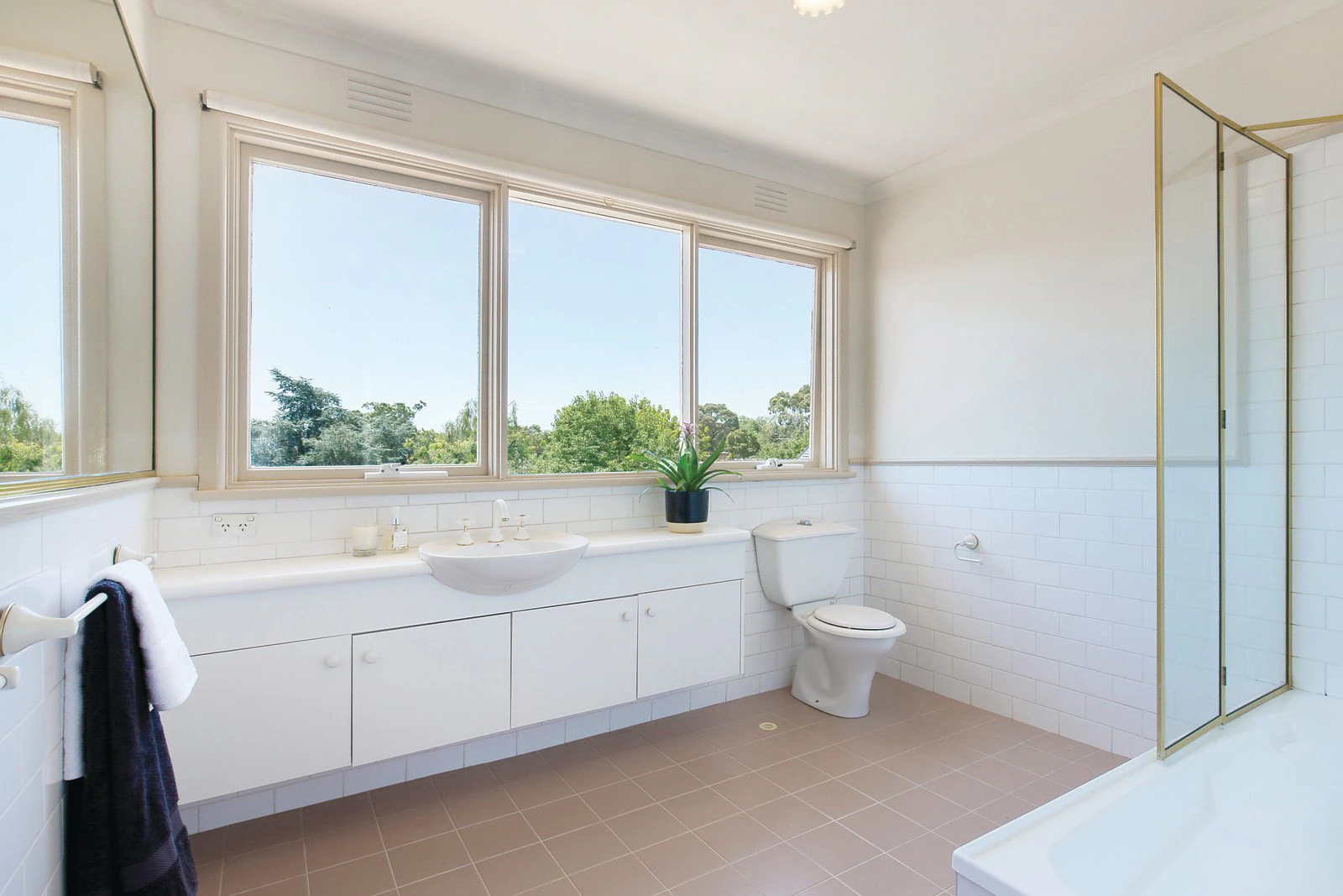 9 Royal Crescent, Camberwell, VIC