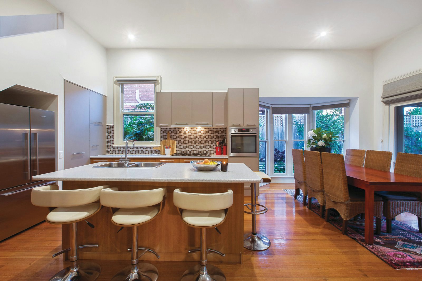 54 Wheatland Road, Malvern, VIC