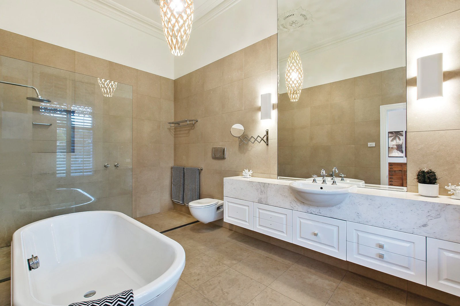33 Canterbury Road, Middle Park, VIC