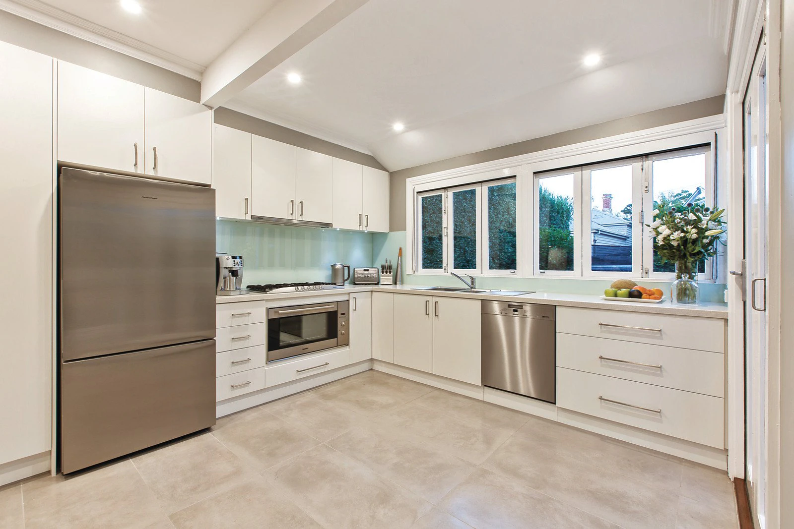 100 Edgevale Road, Kew, VIC