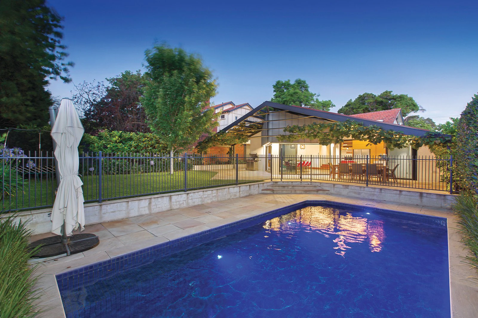10 Highgate Grove, Ashburton, VIC