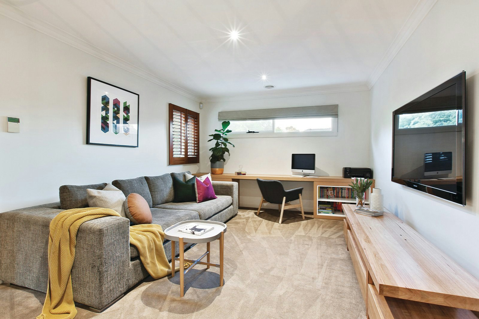 8 Ramsay Avenue, Kew East, VIC