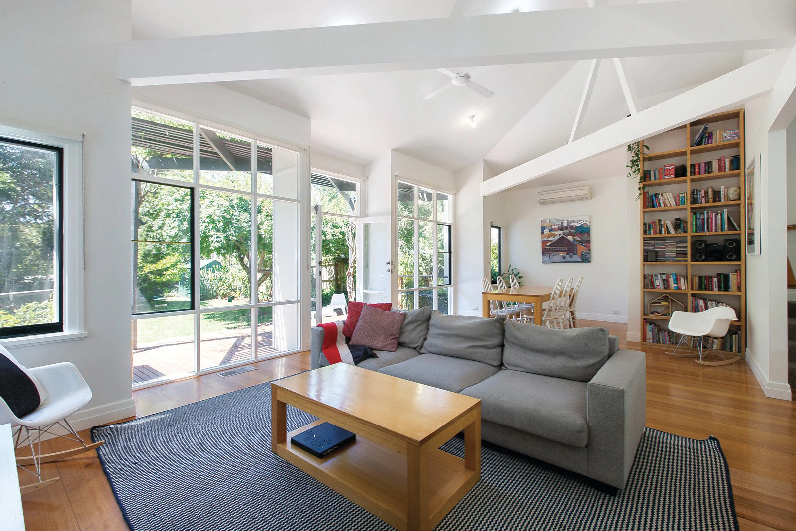 63 Lingwell Road, Hawthorn East, VIC