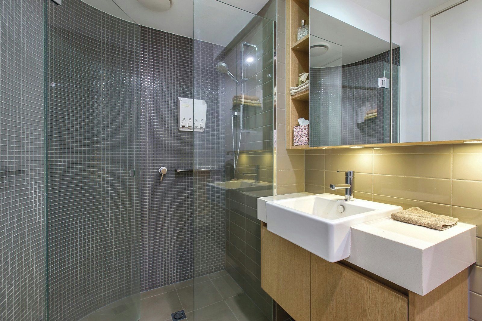 G04/101 Bay Street, Port Melbourne, VIC