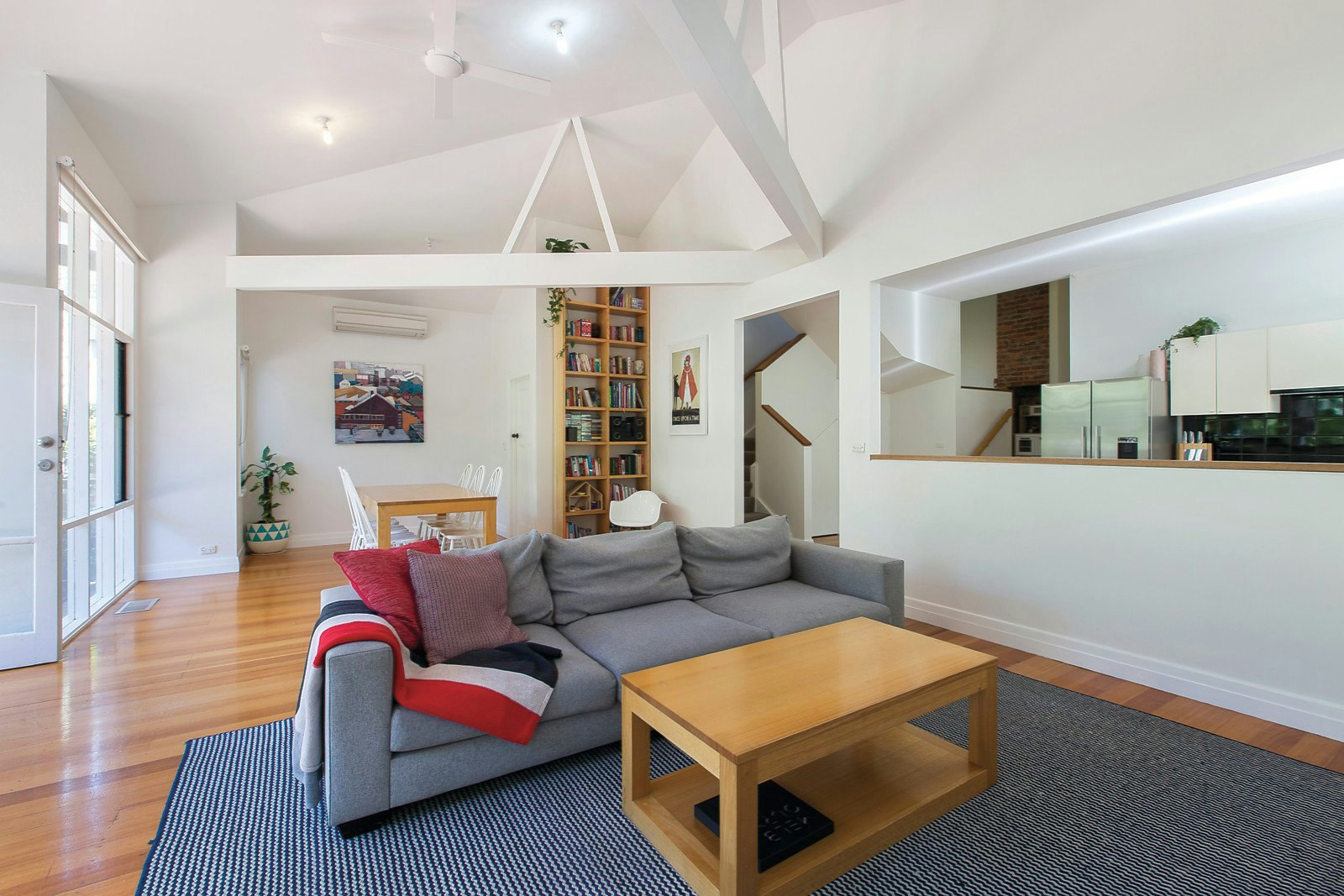 63 Lingwell Road, Hawthorn East, VIC