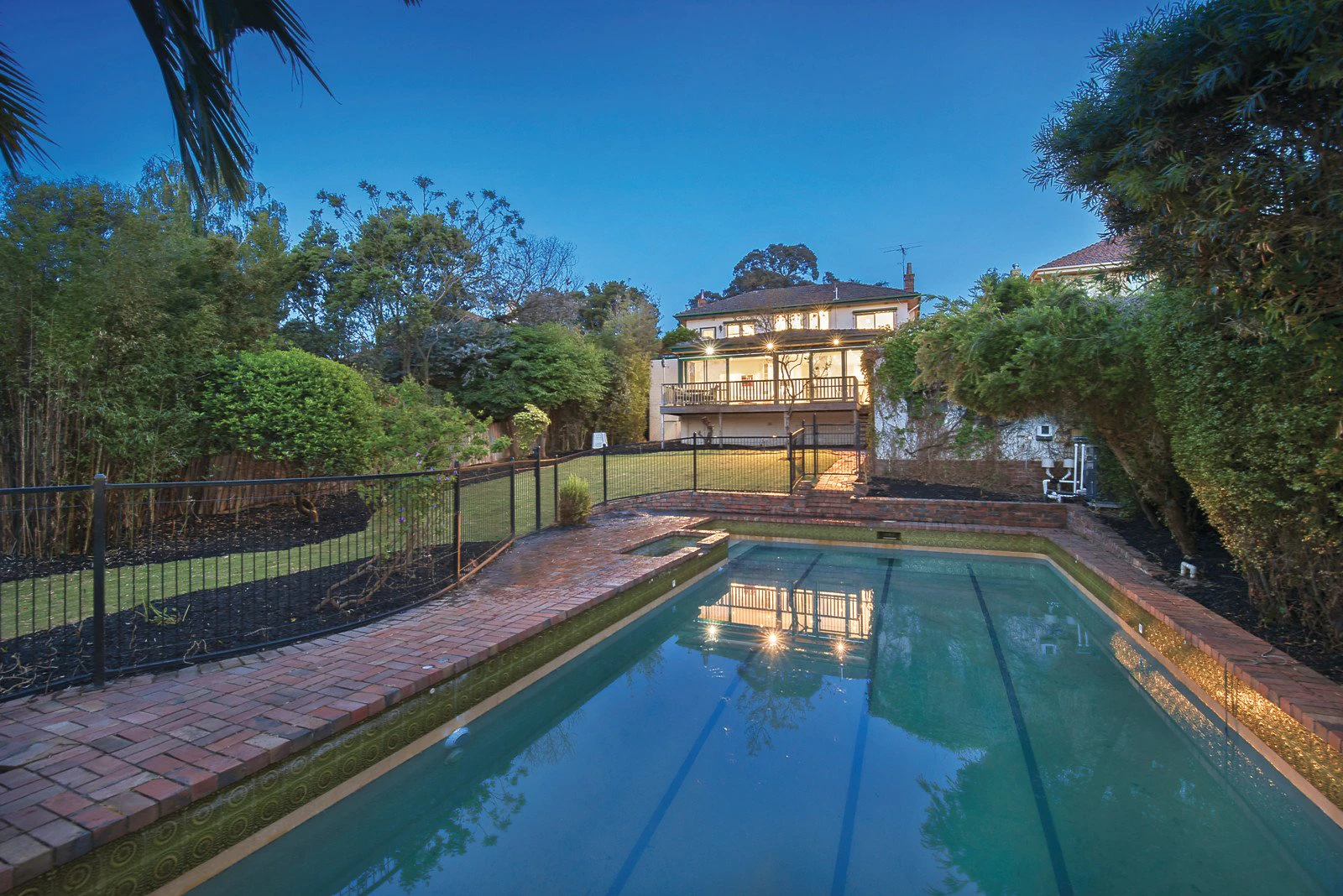 6 Belmont Avenue, Deepdene, VIC