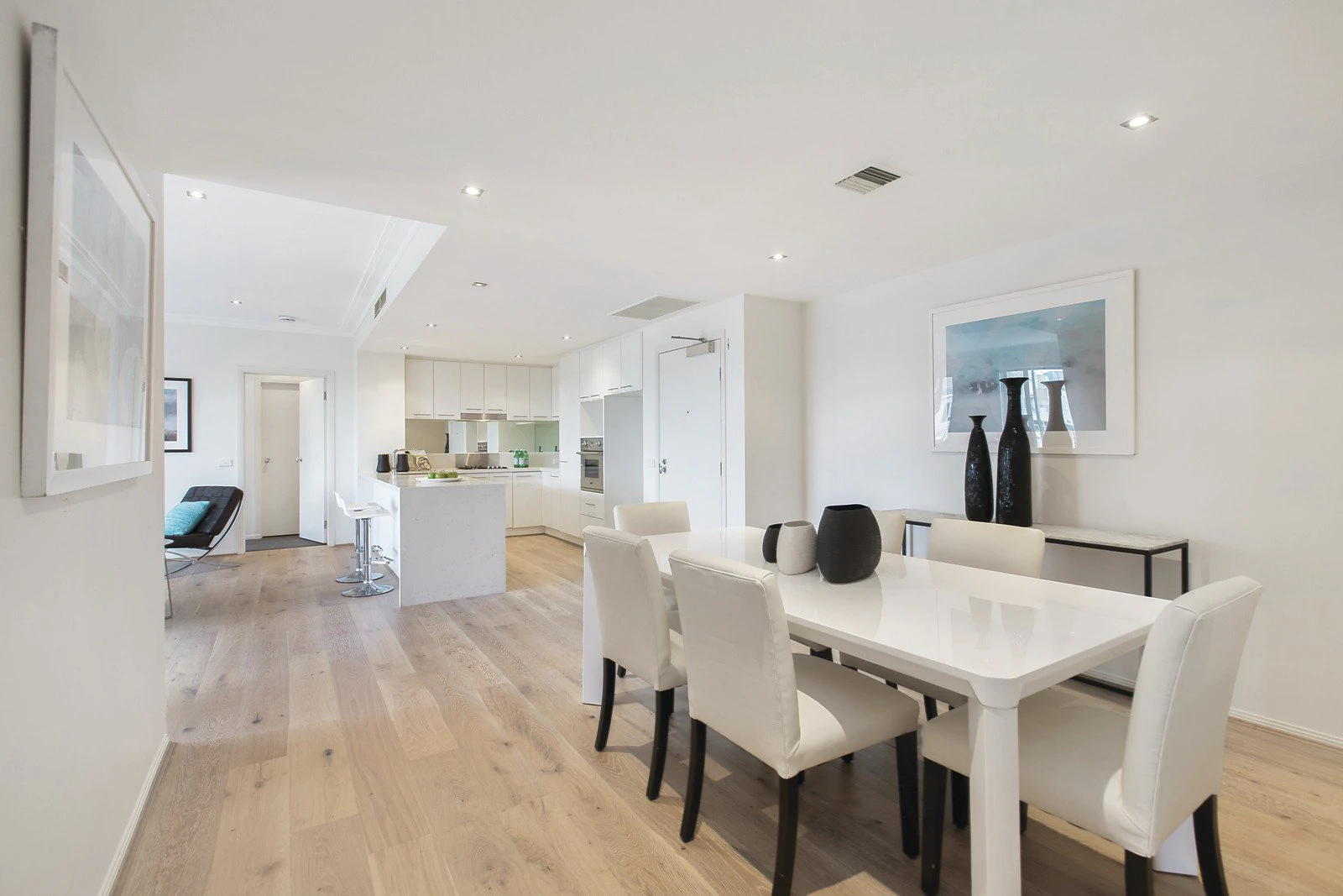 60/3 Seisman Place, Port Melbourne, VIC