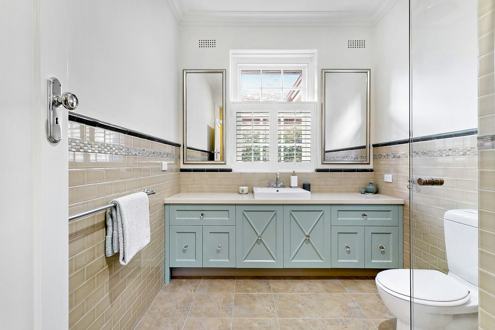 34 Essex Street, Glen Iris, VIC