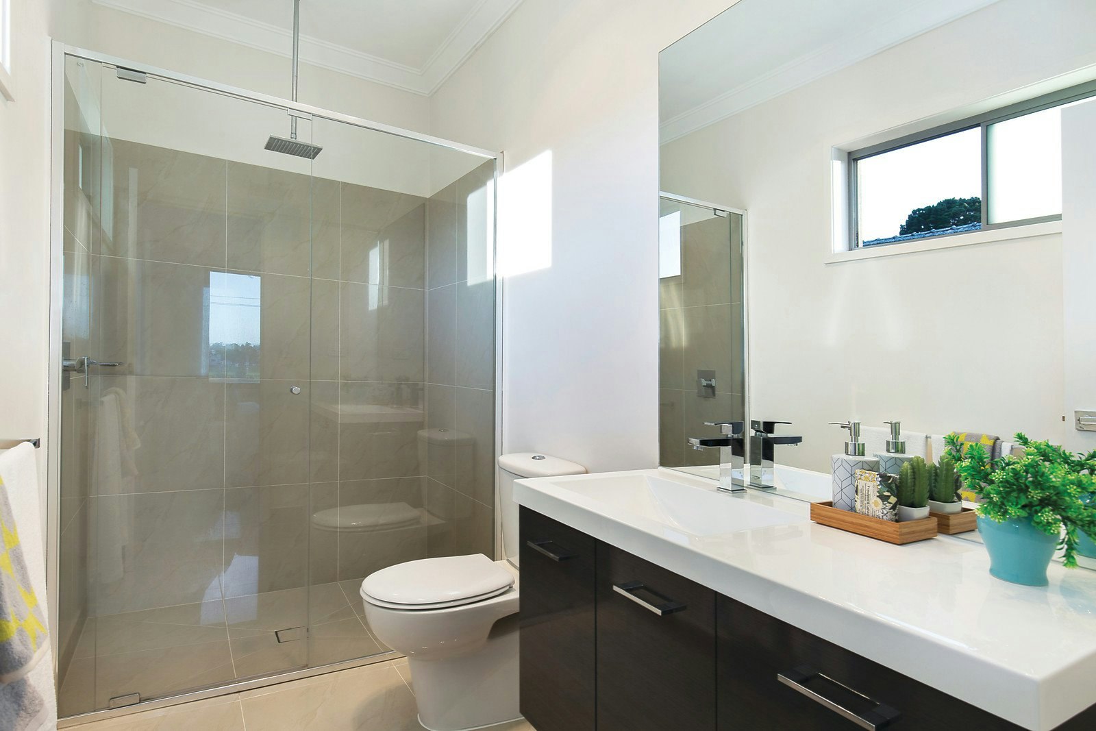 1/121 Albion Road, Box Hill, VIC