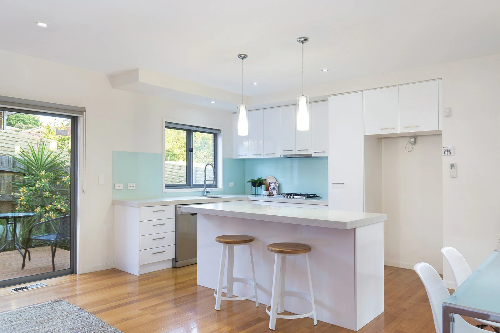 1/121 Albion Road, Box Hill, VIC