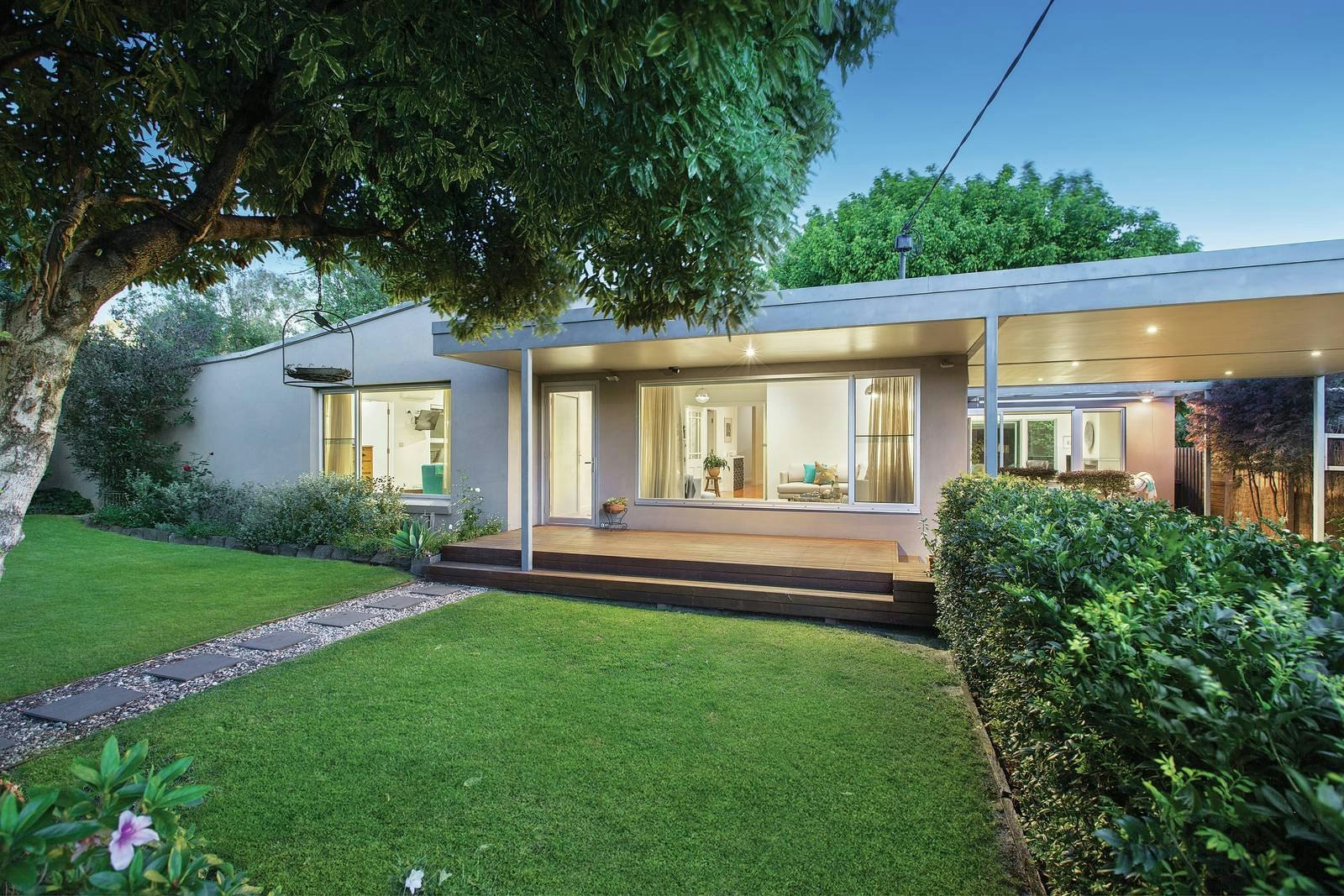 132 Dalgetty Road, Beaumaris, VIC