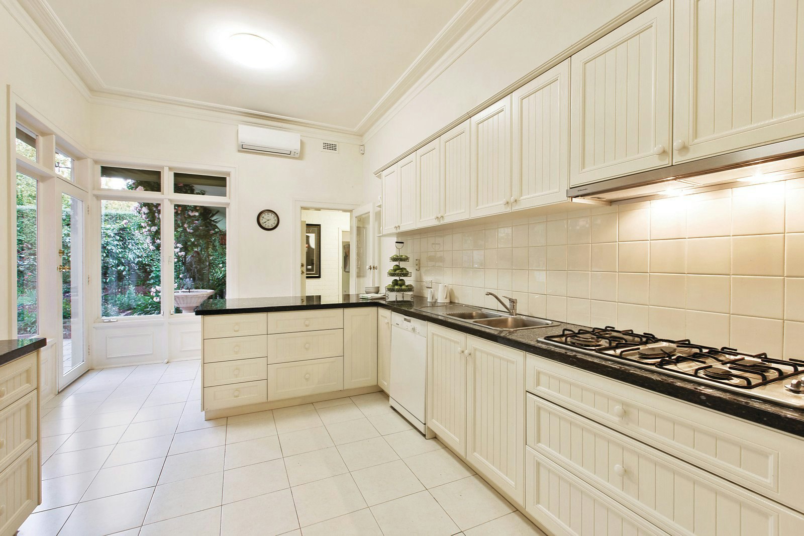 82 Finch Street, Malvern East, VIC