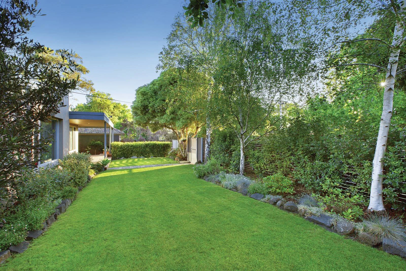 132 Dalgetty Road, Beaumaris, VIC