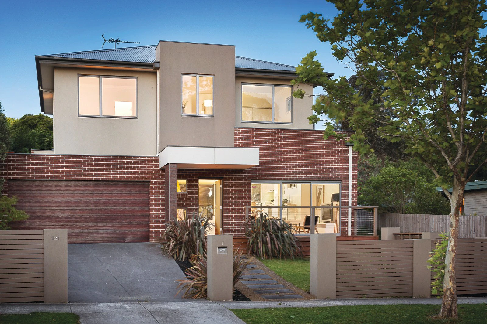 1/121 Albion Road, Box Hill, VIC