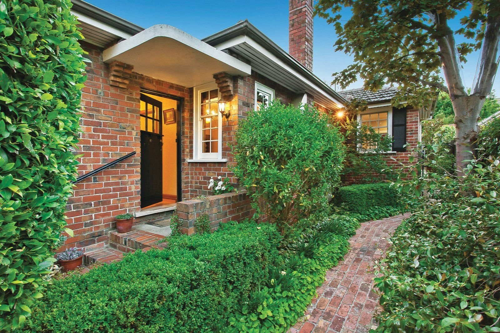 34 Essex Street, Glen Iris, VIC