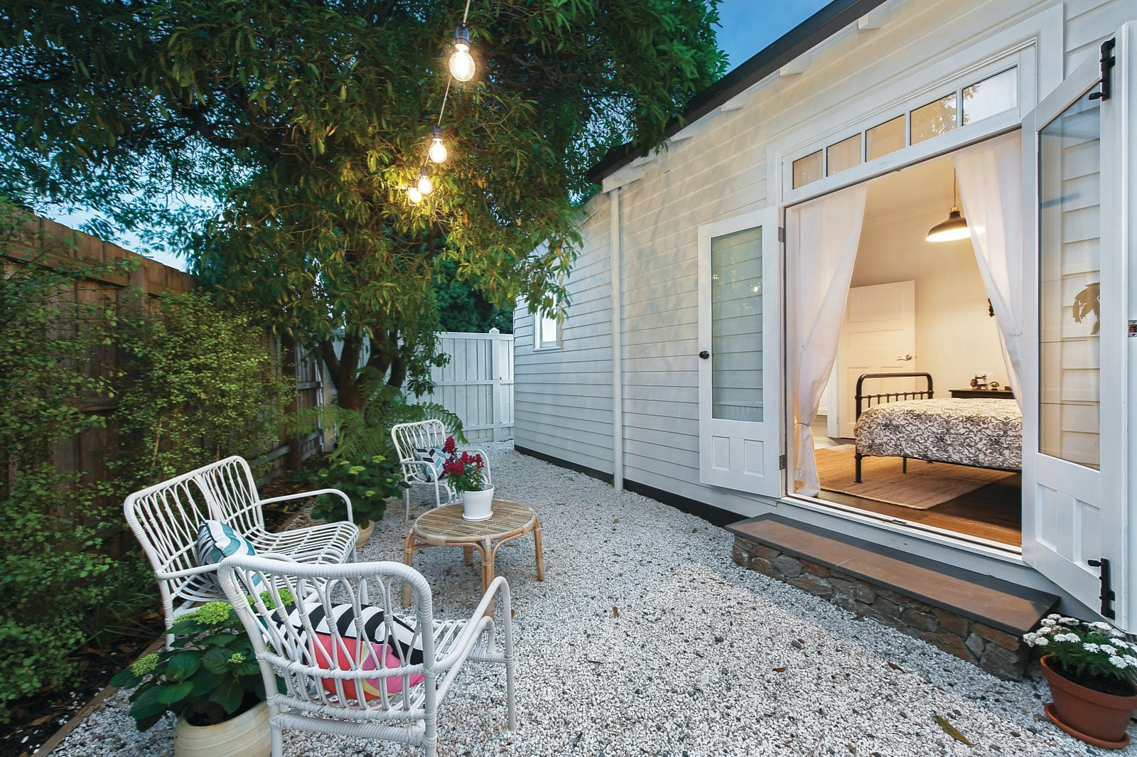 16 Kinane Street, Brighton, VIC