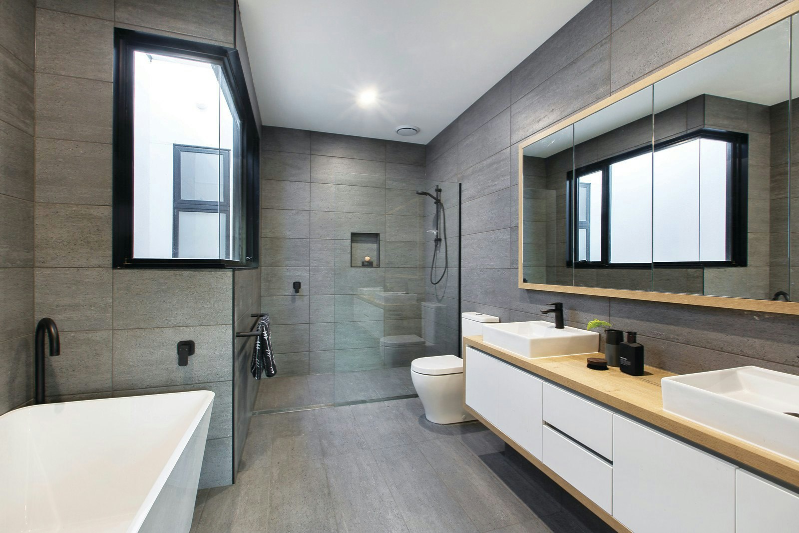 77 Eastern Road, South Melbourne, VIC