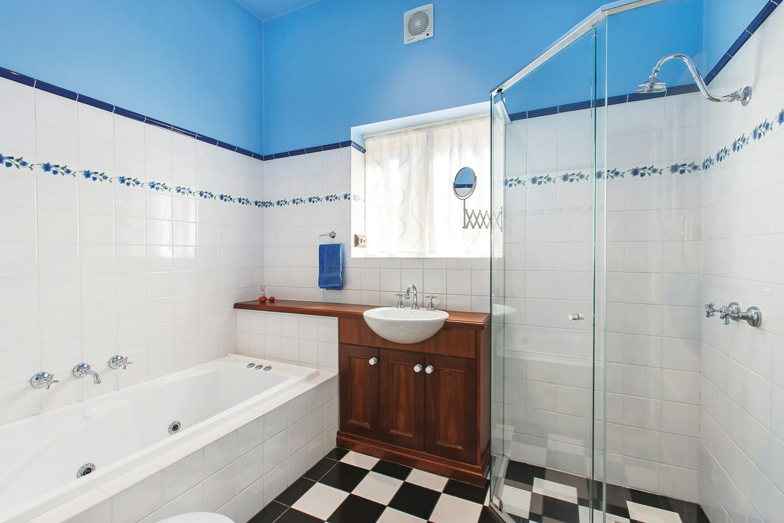 10 View Street, Canterbury, VIC